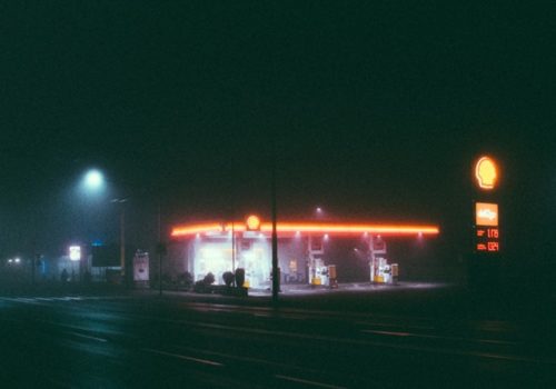 Judge orders Shell to reduce CO2 emissions by 45% within 10 years